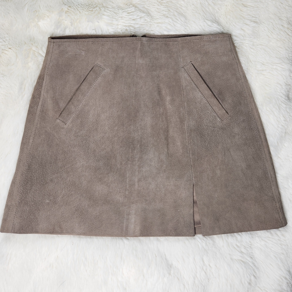 Blank NYC 100% Leather Mini Skirt Taupe Suede Size 25 Capsule Mod